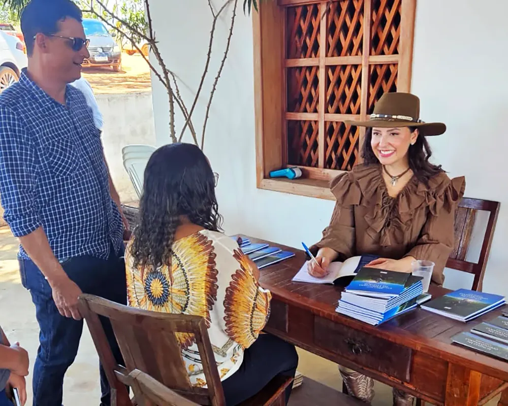 Dia de Campo no Cará, celebra lançamento do livro Cooperativismo na Essência, de Nárcia Kelly