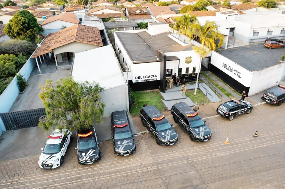 Operação da Polícia Civil cumpre mandados em seis cidades e prende investigados por tráfico e lavagem de dinheiro