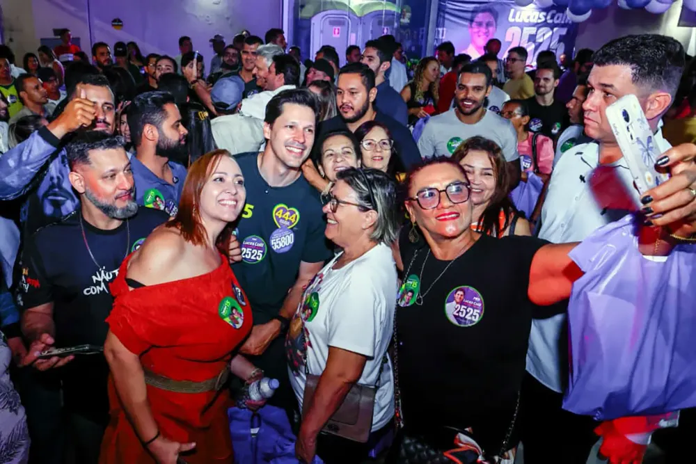 Daniel Vilela lidera com 45,6% e alcança 50,5% dos votos válidos, mostra Paraná Pesquisas