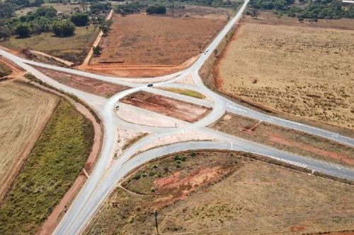 Goinfra entrega obra do anel viário em Pires do Rio
