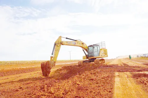 O sonho virou realidade: Goinfra inicia pavimentação da GO-219, de Hidrolândia a Bela Vista de Goiás