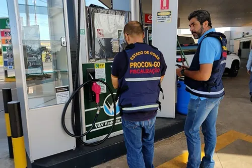 Procon Goiás autua 10 postos de combustíveis por aumento injustificado no preço do etanol