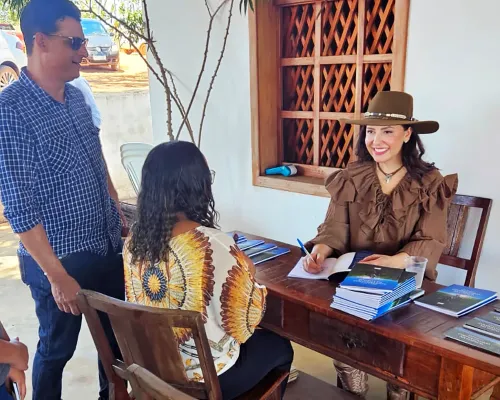 Dia de Campo no Cará, celebra lançamento do livro Cooperativismo na Essência, de Nárcia Kelly
