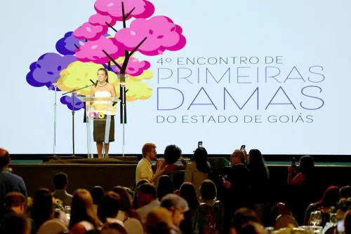 Caiado e Gracinha destacam avanços sociais do estado no 4º Encontro de Primeiras-Damas de Goiás
