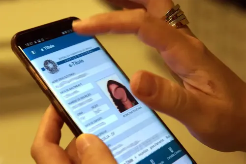 Prazo para tirar e regularizar título de eleitor vai até 6 de maio