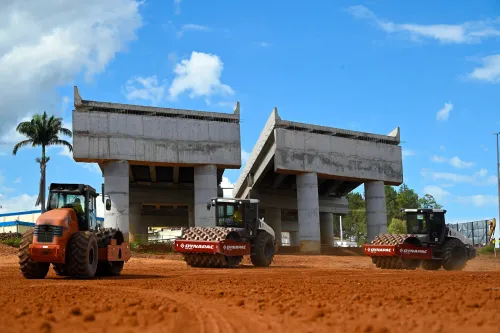 Viaduto na GO-020 ganha ritmo após chuvas e avança rumo à conclusão em 2026