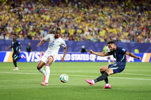 Brasil resolve no 1º tempo, supera Haiti, reage na Copa e assume liderança do Grupo C