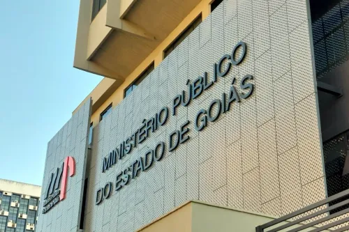 Operação do MPGO cumpre mandados em 14 cidades goianas e duas em São Paulo por fraude em licitação