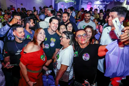 Daniel Vilela lidera com 45,6% e alcança 50,5% dos votos válidos, mostra Paraná Pesquisas